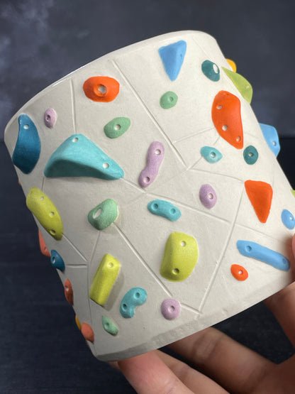 White Climbing Cup with Hold Handle - GREEN